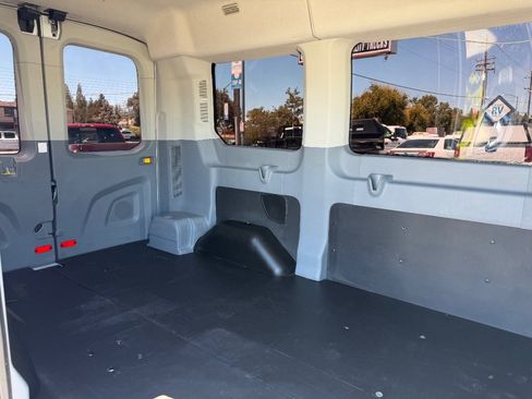 Used 2015 Ford Transit 150 XLT RWD image 11