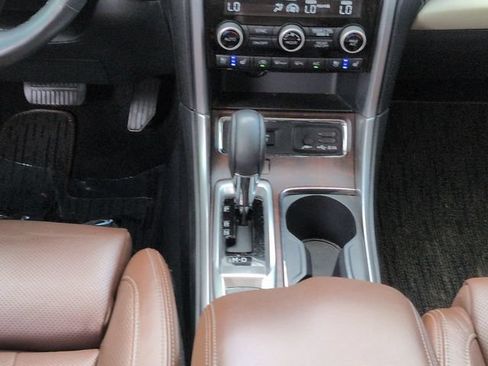 Used 2019 Subaru Ascent Touring w/ Popular Package #2 AWD/4WD image 19