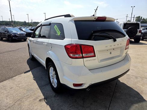 Used 2013 Dodge Journey SXT w/ Flexible Seating Group image 7