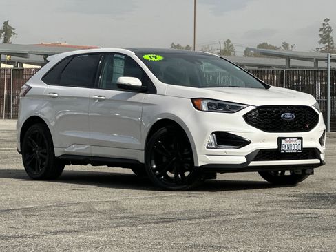Certified 2019 Ford Edge ST w/ Equipment Group 401A image 2
