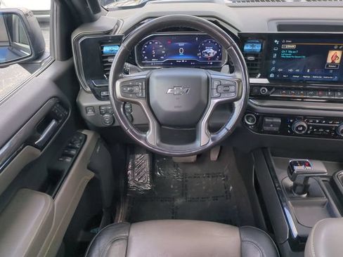 Used 2022 Chevrolet Silverado 1500 ZR2 w/ Technology Package AWD/4WD image 18