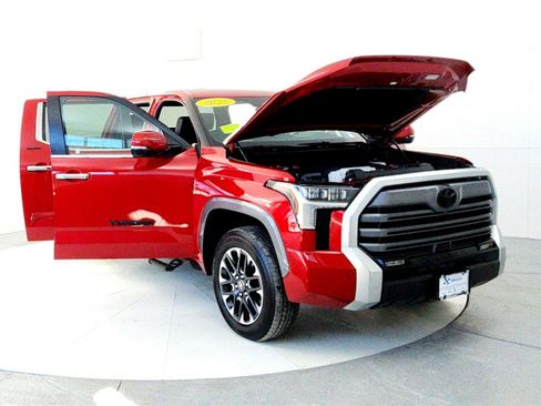 Used 2025 Toyota Tundra Limited image 9
