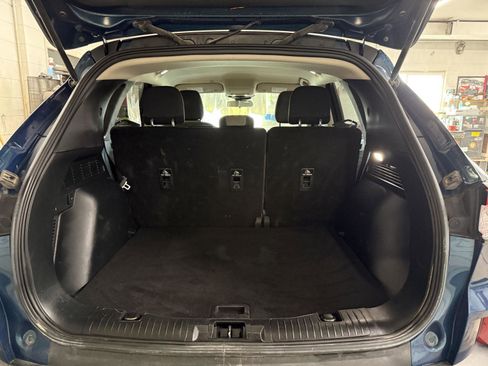 Used 2020 Ford Escape SE image 19