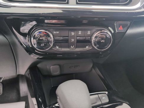New 2026 Chevrolet Trax RS FWD image 17