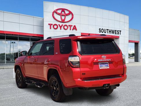 Used 2021 Toyota 4Runner SR5 Premium AWD/4WD image 4