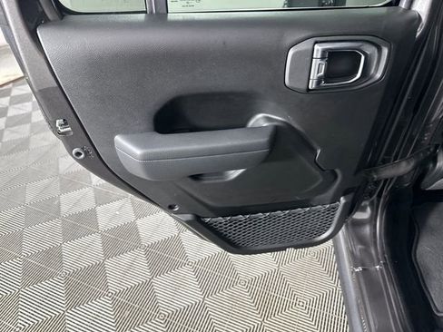 Used 2025 Jeep Wrangler Unlimited Rubicon 4xe w/ Convenience Group image 14