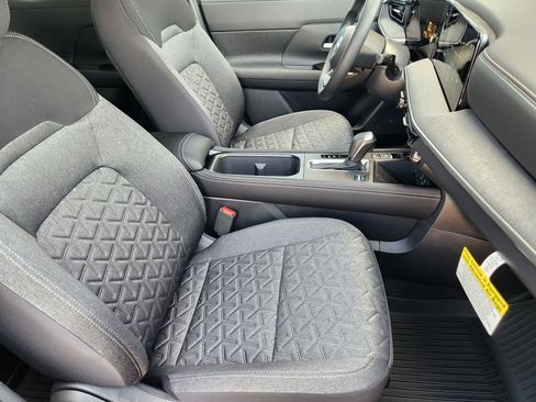 New 2025 Nissan Kicks SV w/ SV Premium Package image 10