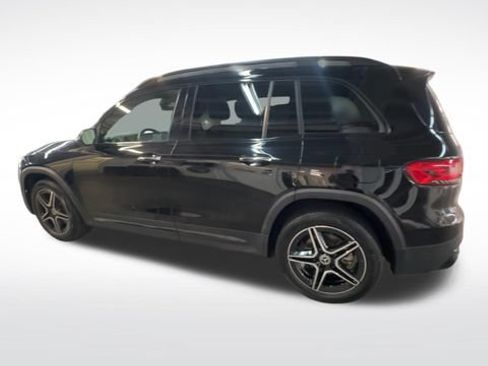 Used 2022 Mercedes-Benz GLB 250 4MATIC image 6
