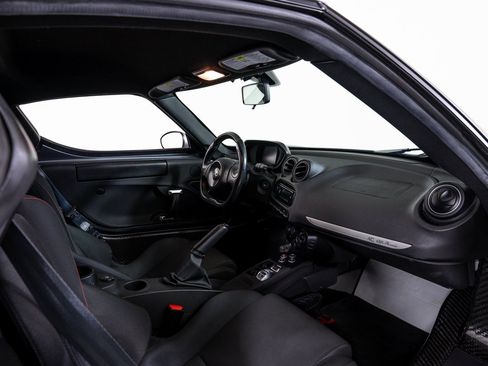 Used 2018 Alfa Romeo 4C Coupe w/ Convenience Group - Coupe image 19