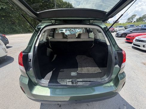 Used 2014 Subaru Outback 2.5i Premium AWD/4WD image 8