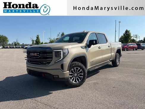 Used 2023 GMC Sierra 1500 AT4 w/ AT4 Premium Package AWD/4WD image 1