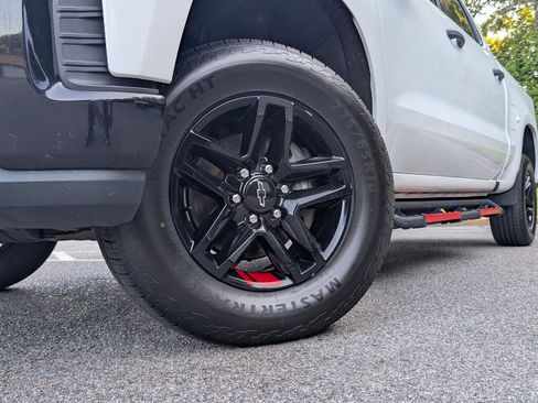 Used 2019 Chevrolet Silverado 1500 Custom Trail Boss w/ Custom Convenience Package AWD/4WD image 31