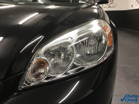 Used 2014 Chevrolet Impala LT w/ LT Sunroof Package image 16