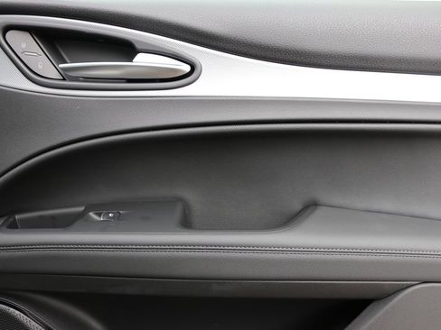 New 2025 Alfa Romeo Stelvio Sprint image 34