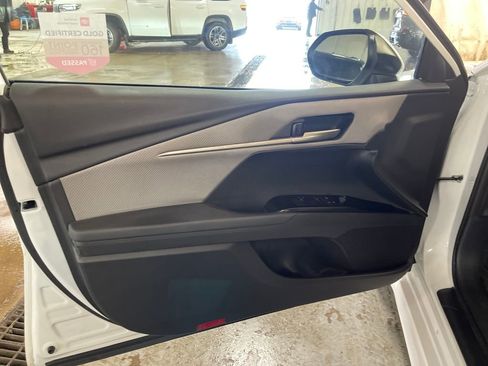 Certified 2025 Toyota Camry SE image 10