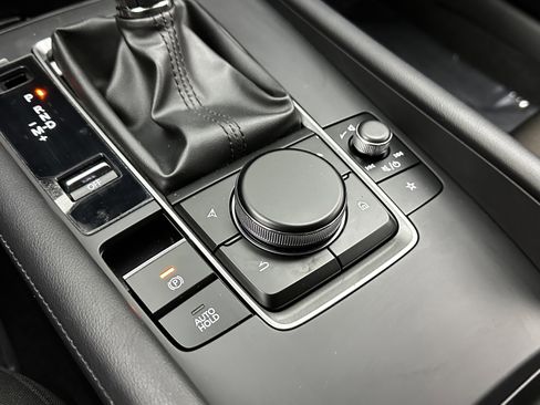 Used 2025 MAZDA MAZDA3 s image 16