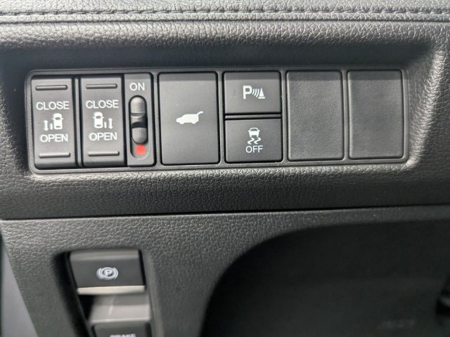 Used 2026 Honda Odyssey Touring image 13