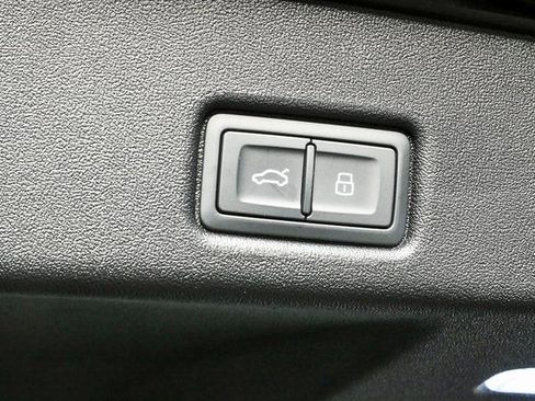 New 2025 Audi Q5 Premium Plus image 29