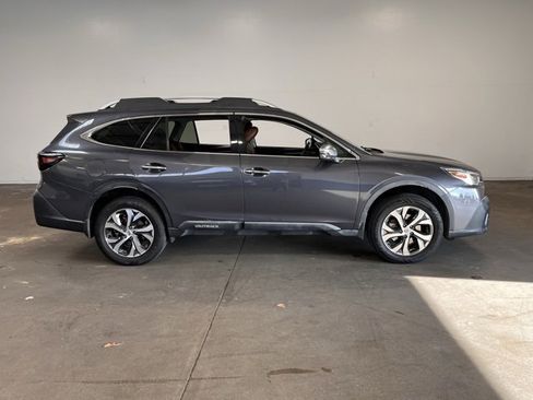 Used 2020 Subaru Outback Touring image 2