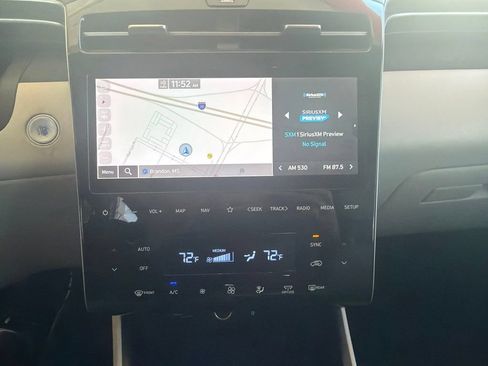 Used 2022 Hyundai Tucson Limited FWD image 10