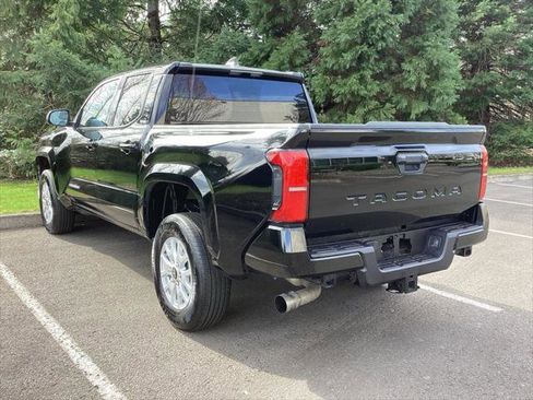 Certified 2025 Toyota Tacoma SR5 RWD image 10