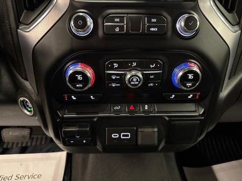 Used 2022 GMC Sierra 2500 SLE w/ SLE Convenience Package AWD/4WD image 16