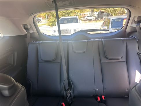 Used 2024 Subaru Ascent Limited image 17