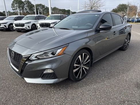 Used 2022 Nissan Altima 2.0 SR image 7