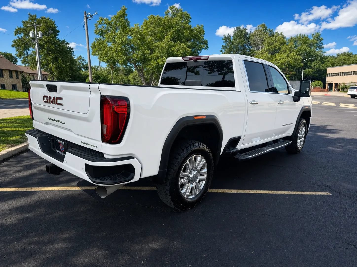 Used 2023 GMC Sierra 2500 Denali w/ Technology Package AWD/4WD image 5