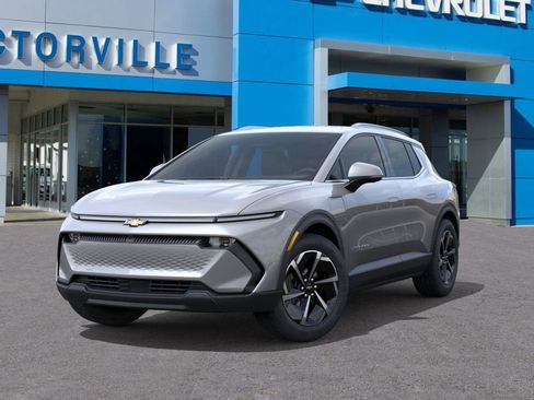 New 2026 Chevrolet Equinox EV LT image 6