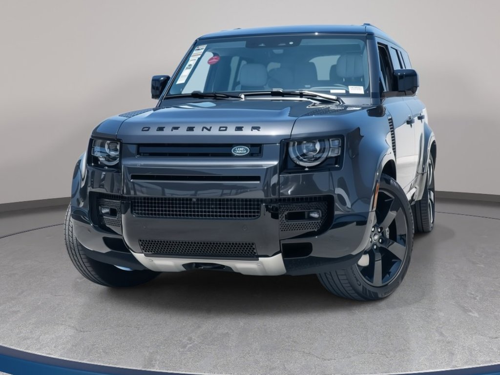 Used 2025 Land Rover Defender 130 V8 AWD/4WD image 1
