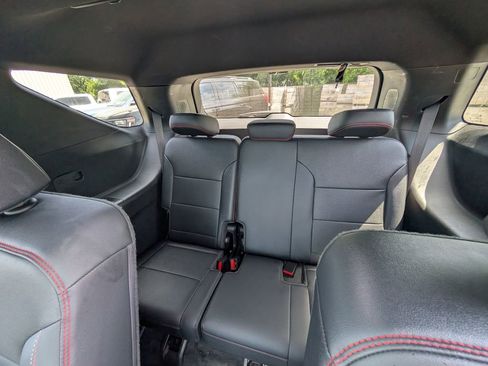 Used 2024 Chevrolet Traverse RS w/ LPO, Floor Liner Package AWD/4WD image 7