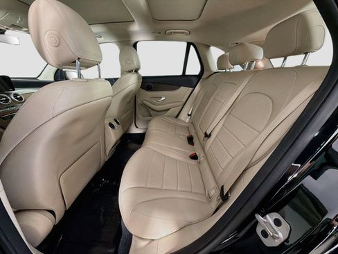 Used 2022 Mercedes-Benz GLC 300 image 24