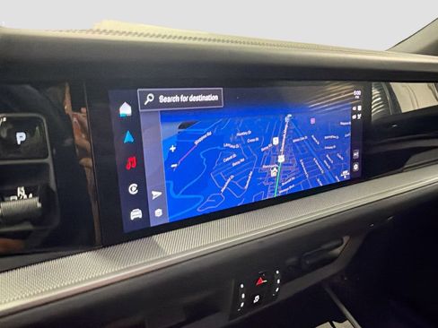 Certified 2025 Porsche Cayenne E-Hybrid AWD/4WD image 14
