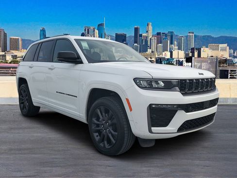 New 2026 Jeep Grand Cherokee Limited image 3