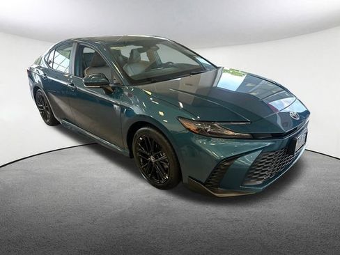 New 2026 Toyota Camry SE FWD image 2