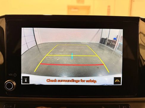 Used 2025 Toyota Camry LE image 20