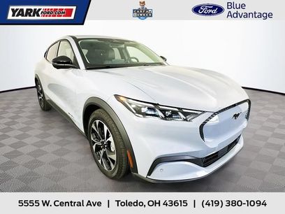 Certified 2025 Ford Mustang Mach-E Select w/ Comfort Package Lite