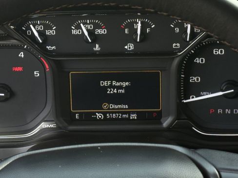 Used 2022 GMC Sierra 2500 AT4 w/ AT4 Preferred Package AWD/4WD image 18