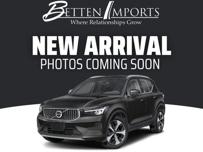 New 2026 Volvo XC40 B5 Plus w/ Protection Package Premier