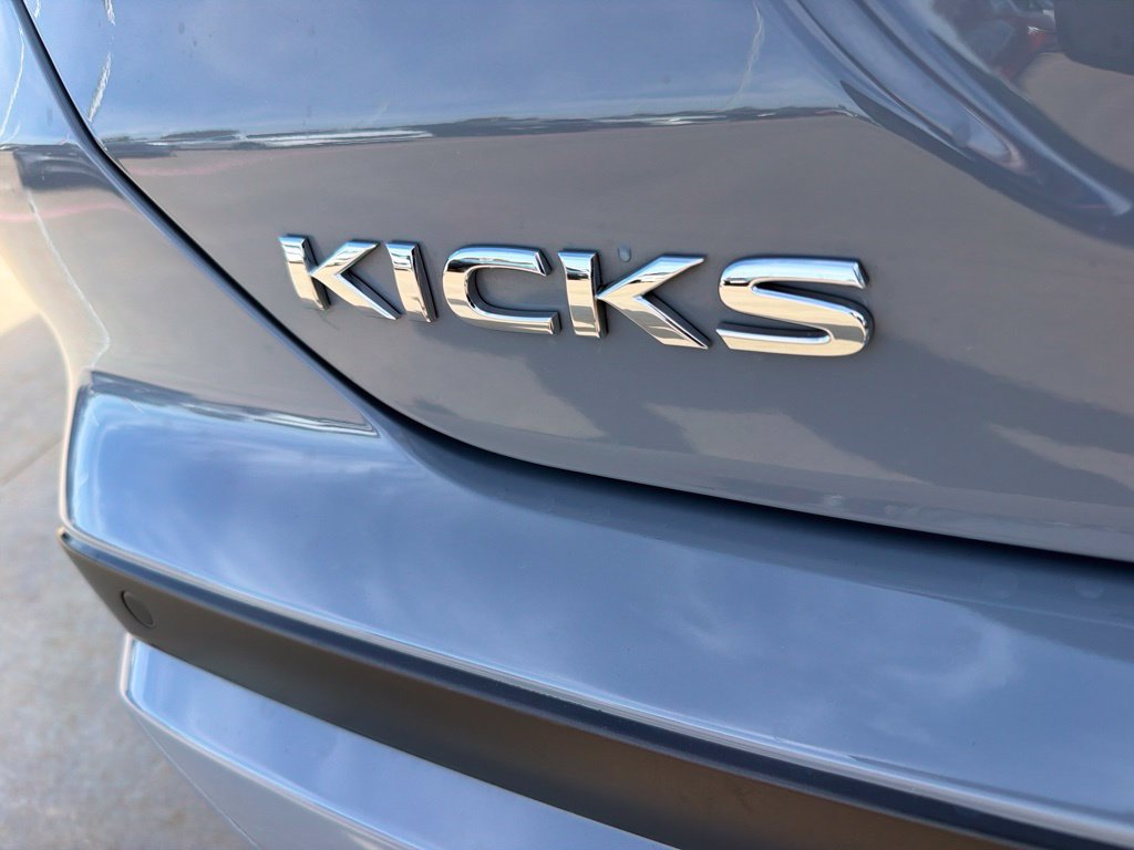 Used 2024 Nissan Kicks SV FWD image 10