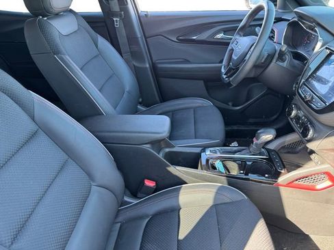 Used 2023 Chevrolet TrailBlazer RS w/ Convenience Package image 17