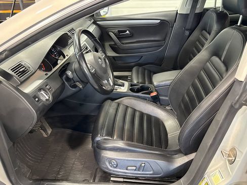 Used 2010 Volkswagen CC Sport FWD image 7
