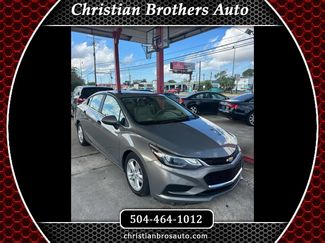 Used 2017 Chevrolet Cruze LT image 1