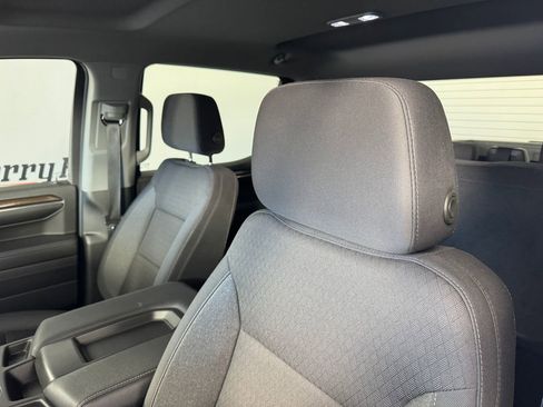 Used 2024 Chevrolet Silverado 1500 LT image 3