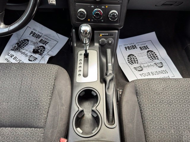 Used 2010 Pontiac G6 Sedan FWD image 23
