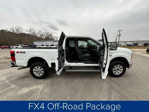 Used 2024 Ford F250 XLT w/ 360-Degree Camera Package image 16