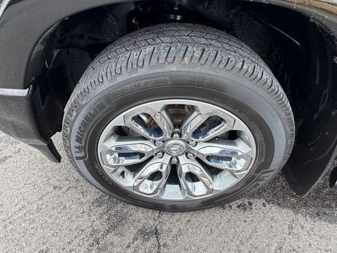 Used 2020 RAM 1500 Laramie w/ Sport Appearance Package image 12