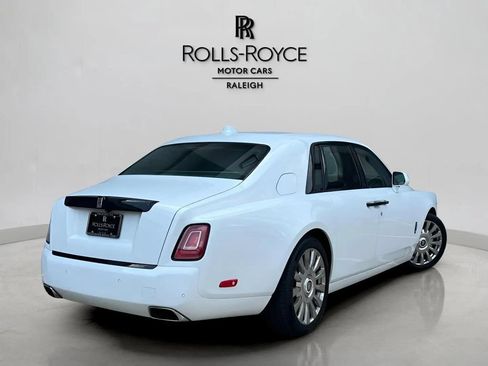 Used 2018 Rolls-Royce Phantom Sedan RWD image 4