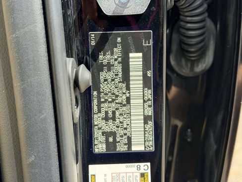 Used 2014 Toyota 4Runner Limited AWD/4WD image 28
